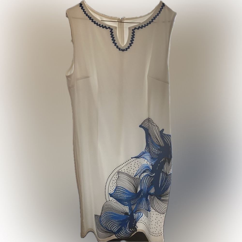 Elegant White and Blue Sleeveless Dress